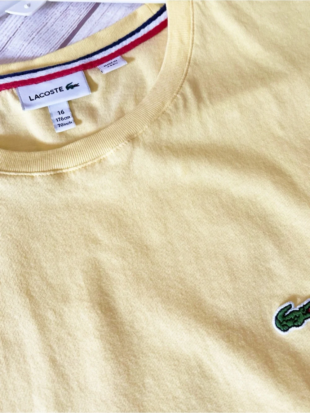 Lacoste alligator 🐊 logo lemon 🍋 yellow t shirt sz 16